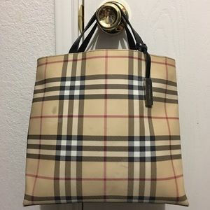 🚫SOLD🚫Burberry tote